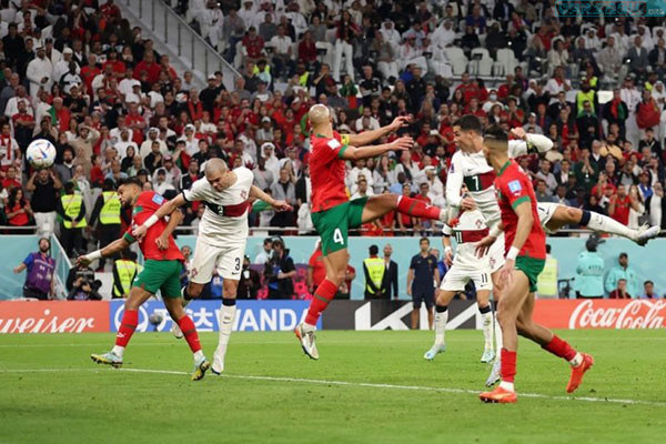 ضربه سر په په در بازی پرتغال مراکش