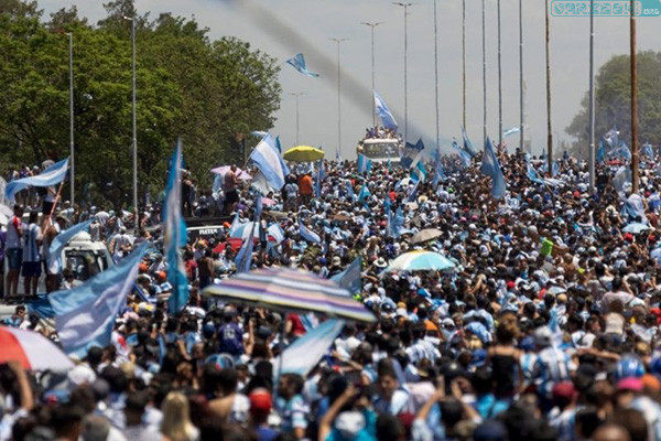 یک نفر جشن مسی و آرژانتین را خراب کرد