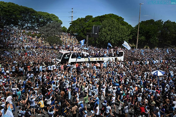 کشته شدن یک هوادار آرژانتینی در جشن قهرمانی