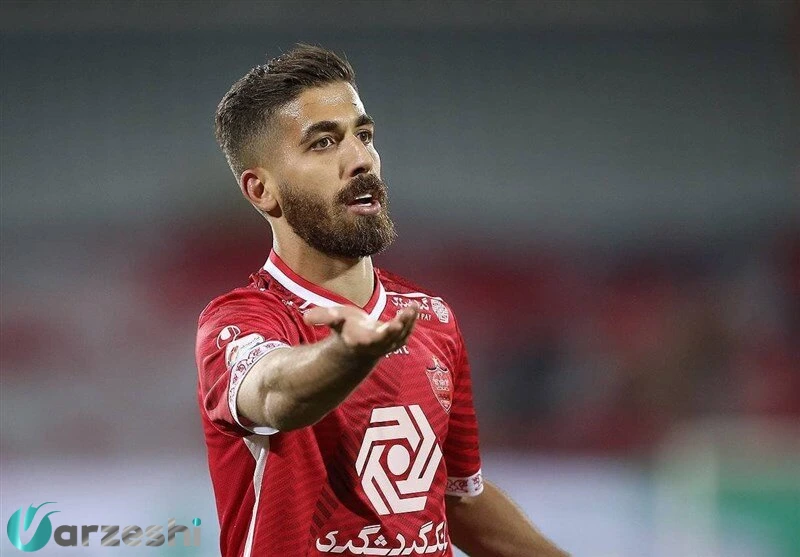 فرجی همچنان با پرسپولیس 