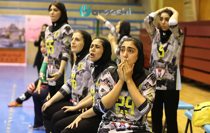 بررسی مشکلات ورزش بانوان در ایران