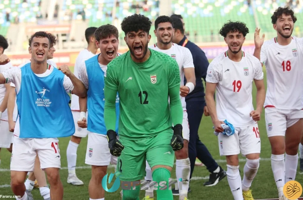 ادیب زارعی دروازه‌بان جوان و بیست ساله‌ی تیم ملی ایران و در حال حاضر باشگاه تراکتور است.
