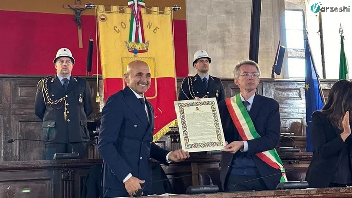 اسپالتی سرمربی ایتالیا اکنون شهروند افتخاری ناپل است